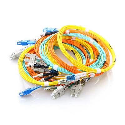 Van de de Vezelkabel van FTTH Singlemode Simplex het Flardkoord 2.0mm 3.0mm LC UPC
